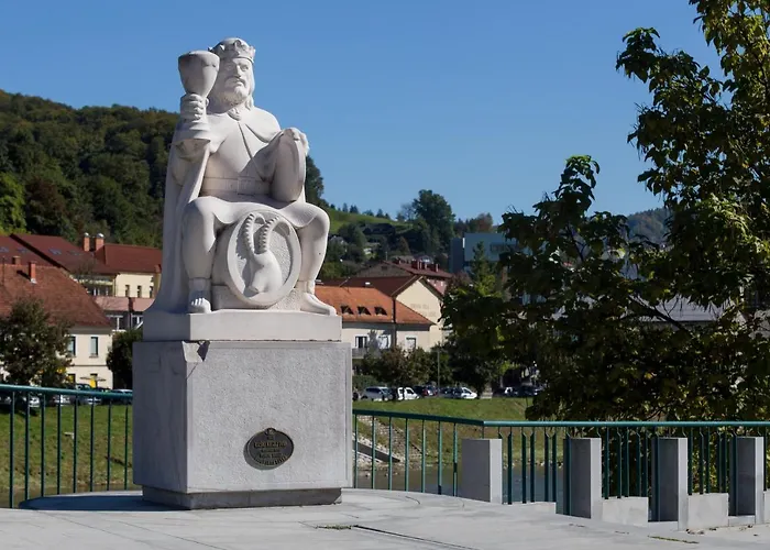 Savinja 招待所 洛什科